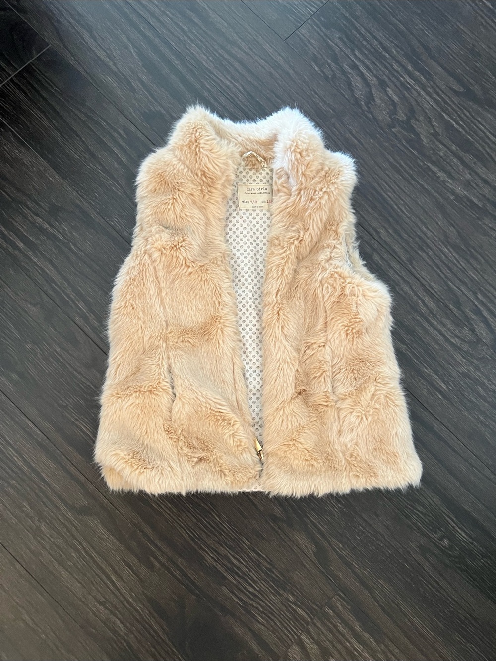 Zara Girls Plush Faux Fur Vest in Light Beige